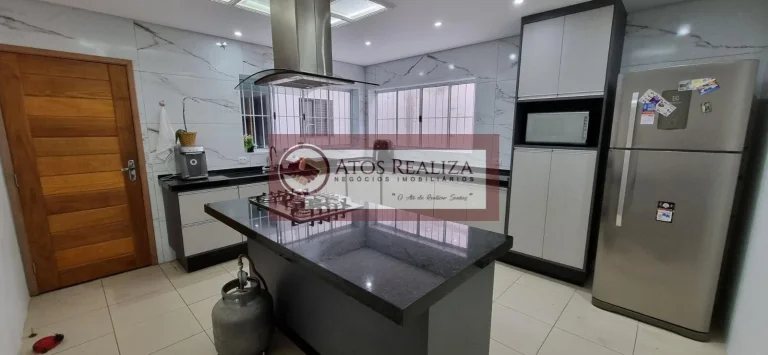 Imagem Venda sobrado em Vila Prudente, SP: 230m², 3 dorms, 1 suíte, 2 banheiros. Oportunidade imperdível por R$ 900 mil!