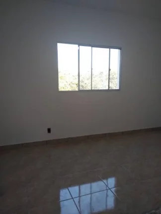 Imagem *CASA INDIVIDUAL, BAIRRO SAMAMBAIA II
*EM LOTE DE 180 M²
*CONSTITUÍDA POR: 2 QUARTOS, SALA, COZINH...