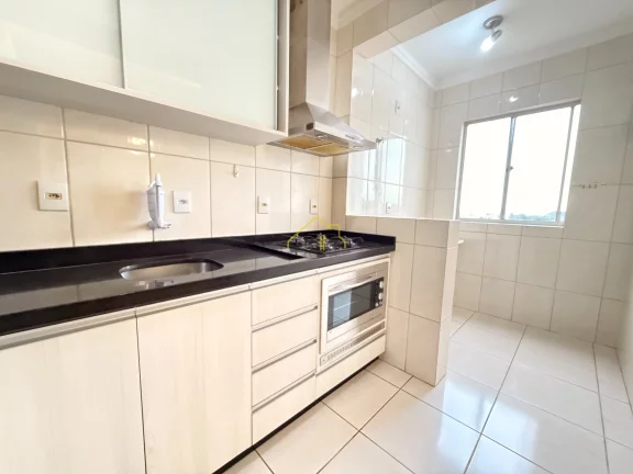 Imagem Apartamento mobiliado em andar alto Porteira Fechada no Iririú próximo da Igreja São Sebastião!!