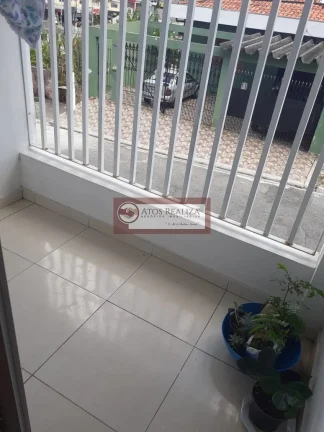 Imagem Conheça esse charmoso sobrado localizado no bairro Jardim Maria Rita, em São Paulo. Com uma área útil de 125M², essa propriedade conta com 3 dormitórios e 2 banheiros, perfeita para acomodar toda a sua família com conforto e privacidade. 

O sobrado ainda