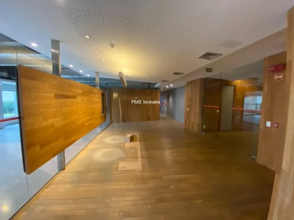 Imagem Sala Comercial na Vila Cordeiro com 2.137,40 m² de Área
