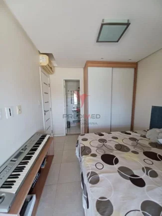Imagem Casa de Alto Padrão em Lauro de Freitas,,com 5 Suites, piscina, Jardim,4 Vagas de Garagem