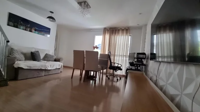 Imagem Casa para Venda em Rio de Janeiro, RAMOS, 2 dormitórios, 2 suítes, 3 banheiros, 1 vaga