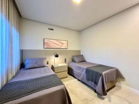 Imagem Casa 4 Dormitórios - Bairro xangri-la