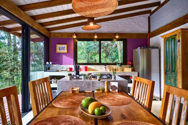 Imagem Cabana Moderna: Onde a Arquitetura se Mescla com a Floresta de Gonçalves