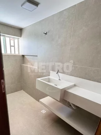Imagem Ponto comercial para locação com 4 salas, 3 banheiros, Copa, PETROLINA - PE
