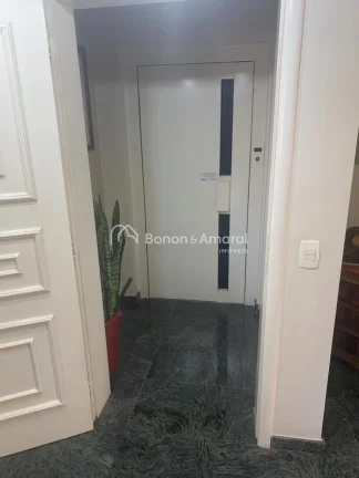 Imagem Localizado na Rua Coronel Quirino, este apartamento de 151 m² oferece exclusividade com apenas uma ...