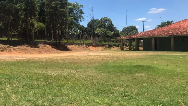 Imagem Chácara com 1.8000 metros de terreno + área verde OPORTUNIDADE!!!