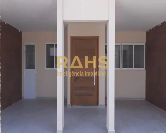 Imagem Triplex no Capri casa 1 com eelvador na Praia do Capri. 05 Suítes, sendo 1 master, 02 Vagas de gara...