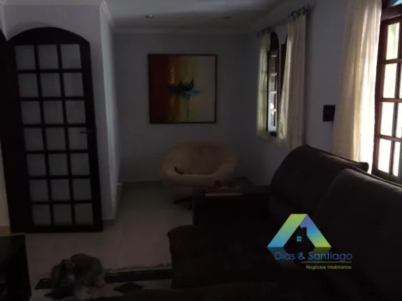 Imagem SÃO CAETANO Casa condomínio semi aberto com segurança particular, 280 metros, 3 dormitórios, 3 salas, 4 vagas com piscina, churrasqueira, lareira.