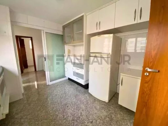 Imagem Apartamento varanda gourmet em Pinheiros, São Paulo-SP: 3 quartos, 3 suítes, 3 salas, 5 banheiros, 4 vagas de garagem, 225m². Venha conferir!