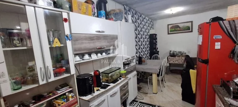 Imagem Casa 125m², agora SÓ 264 MIL, 5 Cômodos na parte de baixo fundos, com toda parte térrea para construir, 6 vagas, à 350 metros do Carretão e Lorencini, no Parque das Américas, Mauá-SP