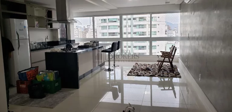 Imagem Apartamento com 3 suítes sendo 1 master com hidro e vista para o mar