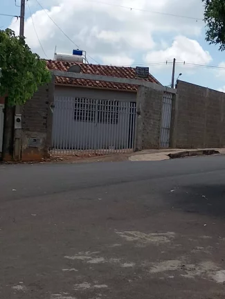 Imagem CASA A VENDA DE ESQUINA BEM LOCALIZADA 02 DORMITÓRIOS EM VALPARAISO SP