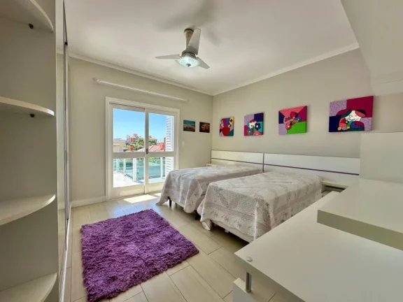 Imagem Casa 4 Dormitórios - Bairro Capão Novo