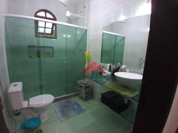Imagem Casa com 4 dormitórios à venda, 212 m² por R$ 800.000,00 - Brasilândia - São Gonçalo/RJ