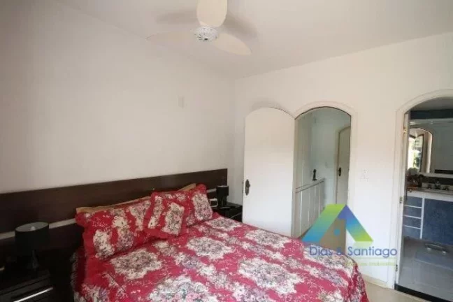 Imagem SOBRADO EM CONDOMINIO COM PORTEIRA FECHEDA !!!