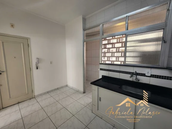 Imagem Apartamento com 3 dormitórios no miolo do Gonzaga