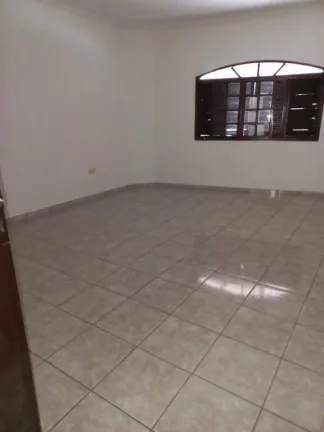 Imagem Casa com 3 dormitórios para alugar, 190 m² por R$ 2.486,00/mês - Vila Varela - Poá/SP