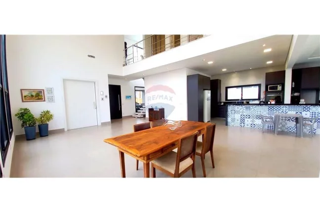 Imagem Casa a venda com 3 suítes, office independente e 3 vagas no condomínio Reserva Saint Paul em Itu.
