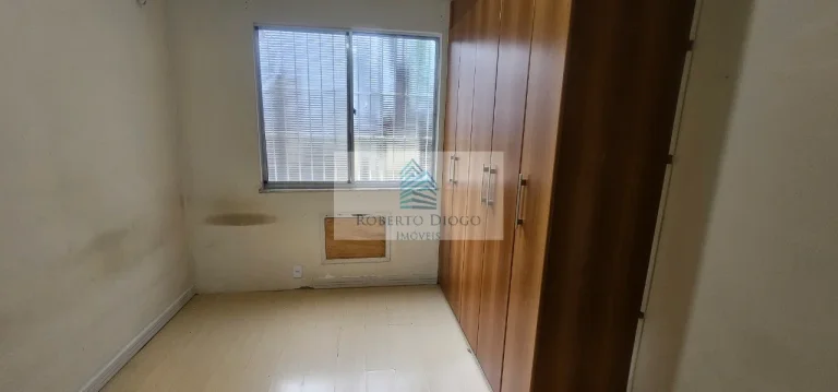 Imagem Apartamento à venda no Rio de Janeiro, Camorim: 2 quartos, sala, vaga de garagem, 52 m² de área.