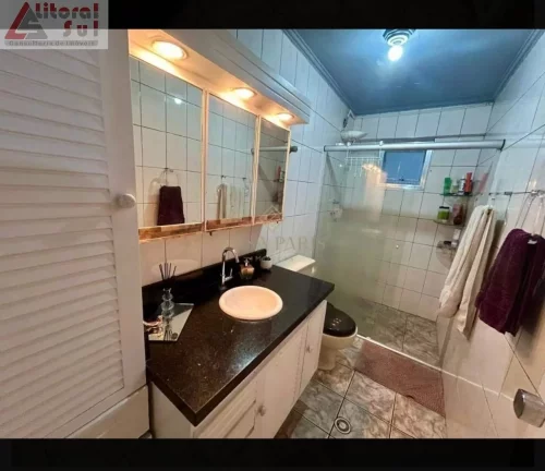 Imagem Apartamento à venda na Guilhermina, Praia Grande-SP: 2 quartos, 1 sala, 1 banheiro, 1 vaga, 70m². Confira!