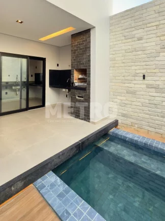 Imagem Casa à venda no Buona Vita com 3 suítes, gourmet, piscina, PETROLINA - PE