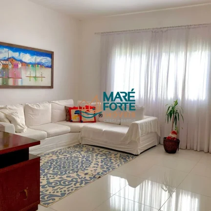 Imagem LINDA CASA COM PISCINA EM CONDOMINIO FECHADO