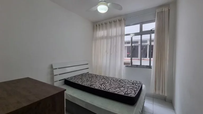 Imagem Apartamento com 2 dormitórios à venda, 65 m² por R$ 320.000,00 - Astúrias - Guarujá/SP