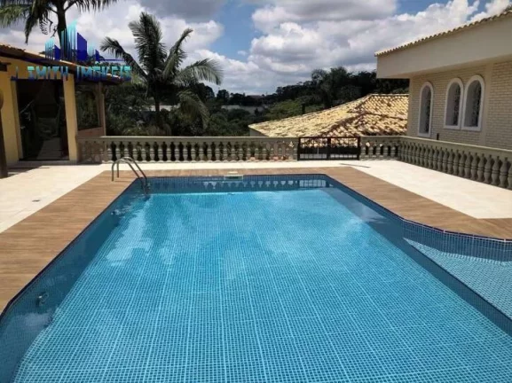 Imagem LINDA CASA CONTEMPORÂNEA, EM FINAL DE RUA COM VISTA PARA O VERDE