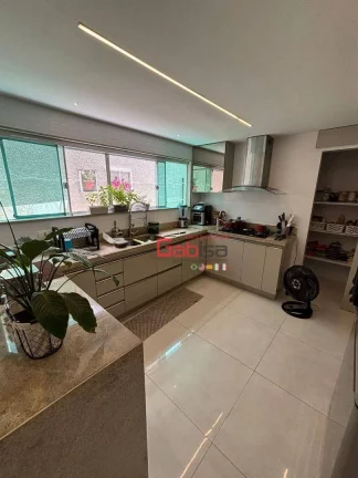 Imagem Casa com 4 dormitórios à venda, 240 m² por R$ 1.600.000 - Jardim Excelsior - Cabo Frio/RJ