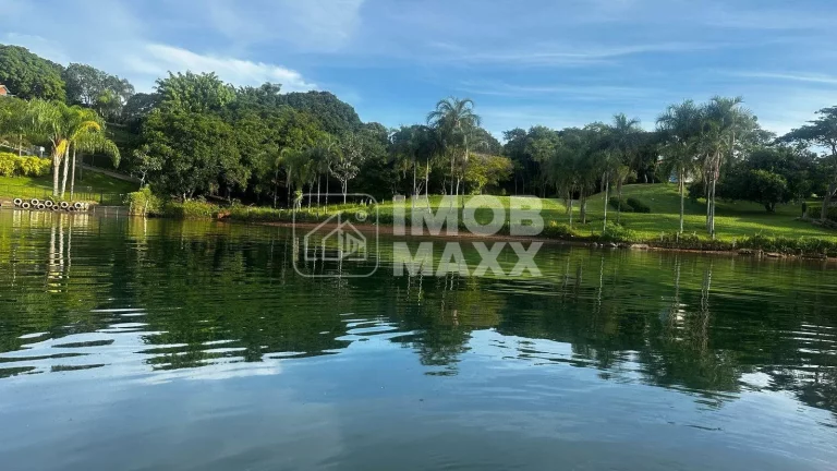 Imagem Casa MI do Lago Norte - Beira Lago - Umidade o ano inteiro em pleno Cerrado!