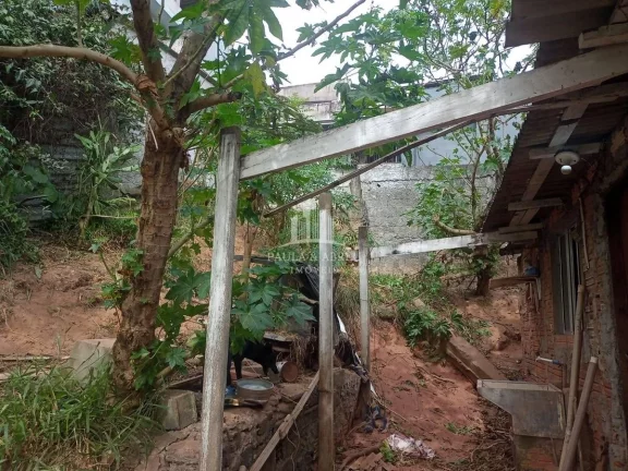 Imagem Vende-se Terreno 250m², Escritura, Inventário pendente, (Casa Antiga) na Av. Pres. Castelo Branco no Jardim Zaíra, Mauá-SP