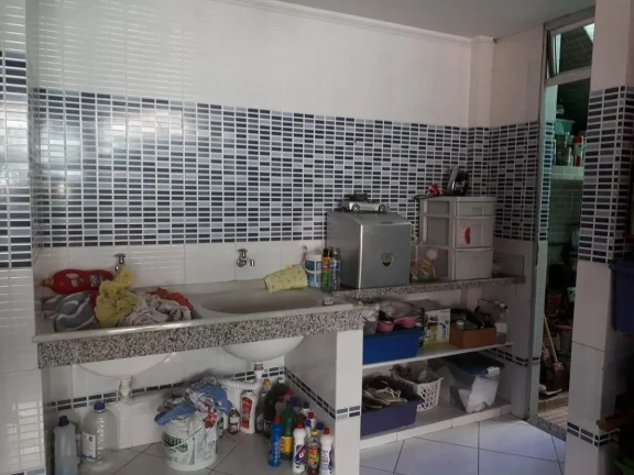 Imagem Casa Alto Padrão para Venda em Rio de Janeiro, Campo Grande, 5 dormitórios, 2 suítes, 6 banheiros, 3 vagas