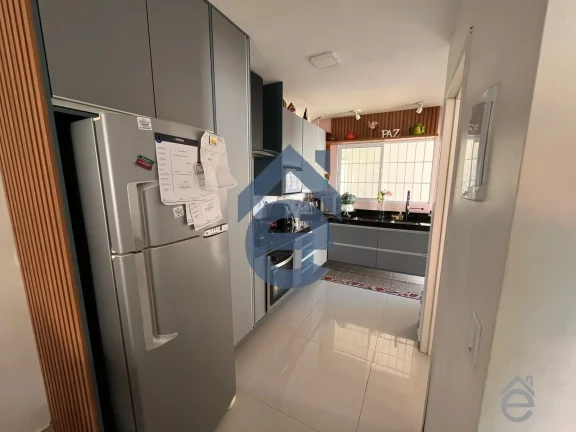 Imagem Casa à venda, Marechal Deodoro, 3/4, ampla e arejada, 199m2, excelente local.