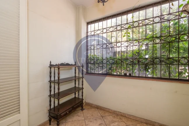 Imagem Luxuoso apartamento de 3 quartos na Consolação, São Paulo-SP: 231m², 2 salas, 4 banheiros e vaga de garagem. Imperdível!