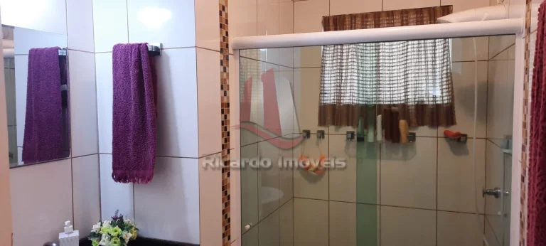 Imagem Casa Duplex c/ 4 Dormitórios à Venda, 150 m² no Peró - Cabo Frio/RJ