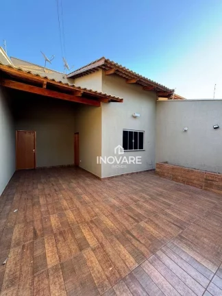 Imagem Casa com 3 dormitórios à venda, 90 m² por R$ 370.000,00 - Jardim Bandeirantes - Itumbiara/GO