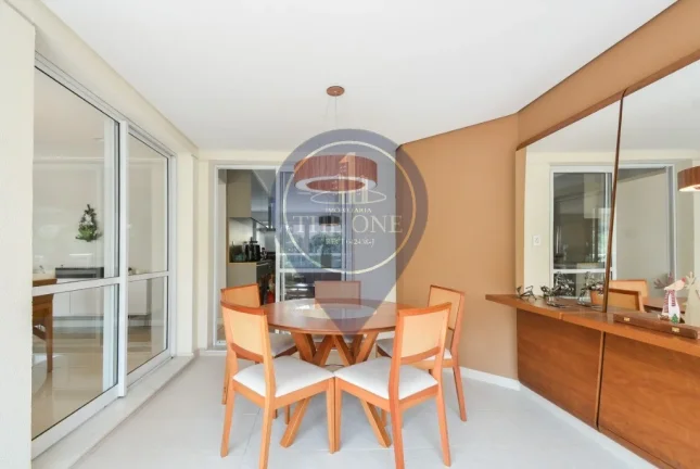 Imagem Imperdível: Apartamento de Luxo na Vila Mariana, São Paulo-SP - 4 quartos, 3 suítes, 2 salas, 5 banheiros, 3 vagas - 200m²