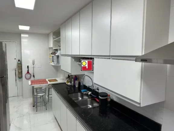 Imagem Vendo 4Q(1Ste), vista mar, lagoa e montanha, Praia da Barra, nascente, 1.780.000,00, ônibus, clube, igreja, tênis, futebol, ginásio, portaria 24 horas