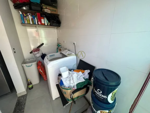 Imagem Sobrado com Localização Privilegiada no Bairro Turístico, Peruíbe