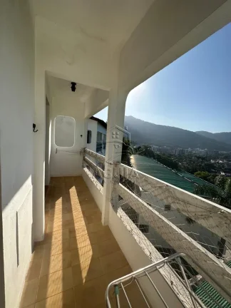 Imagem Apartamento a venda apensa 50 metros da praia das Toninhas em Ubatuba com vista mar!