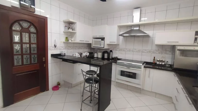 Imagem Casa para Venda em Maringá / PR no bairro Jardim Imperial