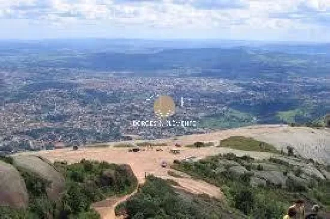 Imagem Terreno de 1.500 m² à Venda – Chácara Piratininga – Atibaia/SP
