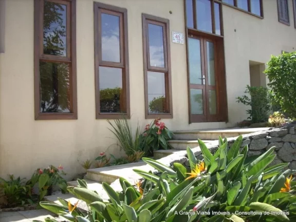 Imagem Casa com 3 dormitórios à venda, 285 m² por R$ 1.350.000,00 - Granja Viana - Carapicuíba/SP