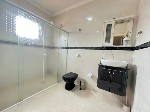 Imagem Casa para Venda em Praia Grande, Flórida, 4 dormitórios, 4 suítes, 2 banheiros, 4 vagas