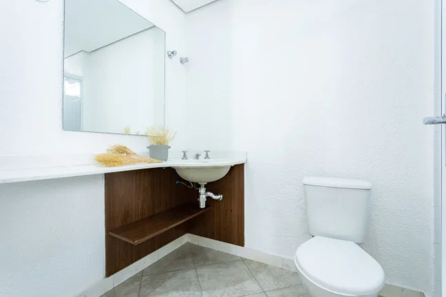 Imagem Apartamento 31M² Reformado, 1Q, 1 Banheiro, 1 Vaga, Piscina, Piscina Aquecida, Academia, Churrasqueira, Quadra, Salão de Festas e Jogos, Playground.