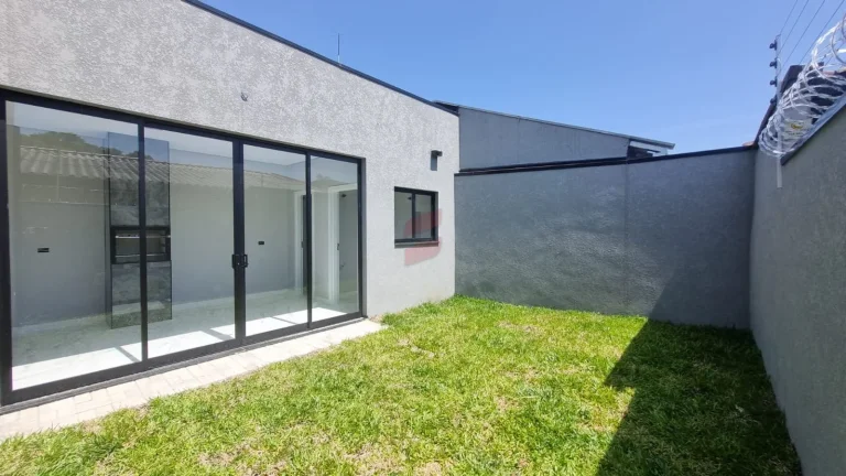 Imagem CASA com 3 dormitórios à venda por R$ 615.000,00 no bairro Alto Tarumã - PINHAIS / PR