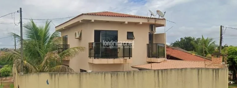 Sobrado Casa à venda, Jardim San Fernando/ Izidro/ Vale Verde com 03 quartos sendo 01 suite. Londrina, PR - Região Leste