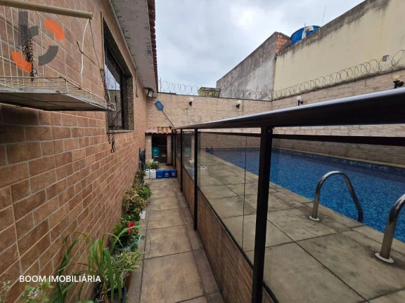 Imagem Casa com 3 dormitórios à venda, 213 m² por R$ 850.000,00 - Califórnia - Nova Iguaçu/RJ